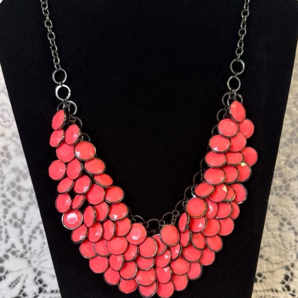 Bright Pink / Coral & Black Multi- Layer Round Bead Bib Necklace 20in - Picture 2 of 5